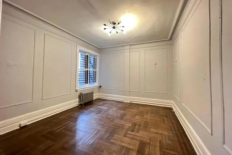 Foto del edificio - 124 Elizabeth Ave