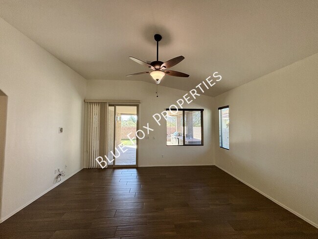 Foto del edificio - 9906 N Niobrara Way