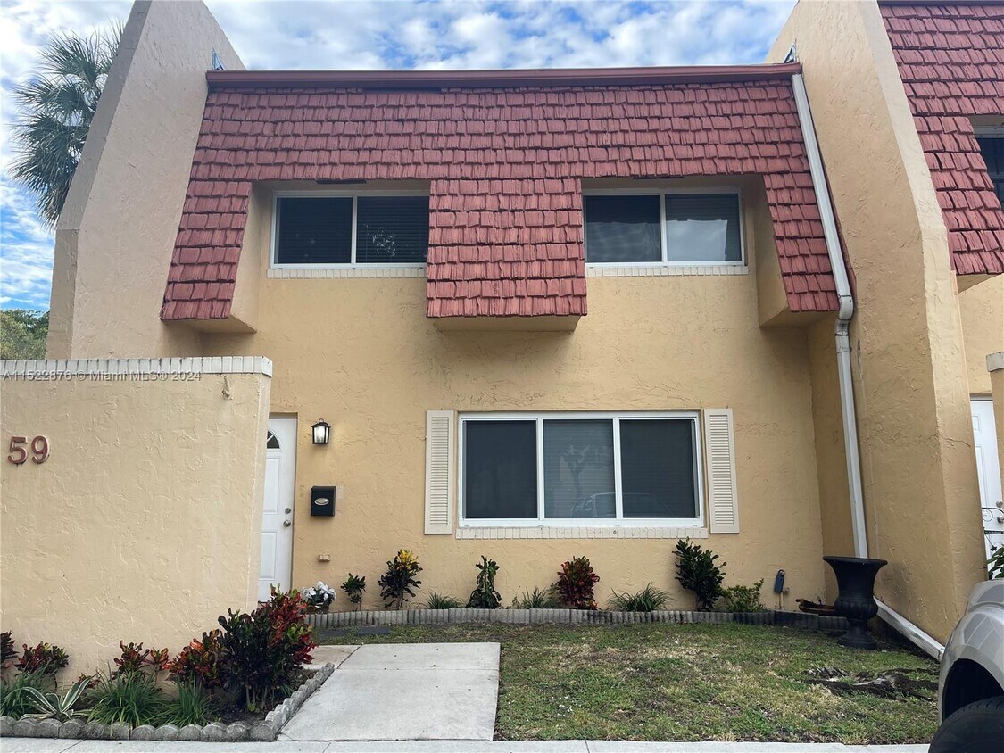 Foto principal - 59 Canterbury Ln