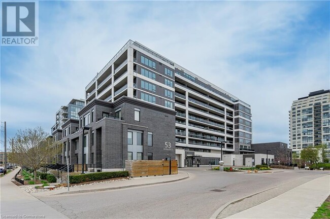 Building Photo - 53 Arthur St S