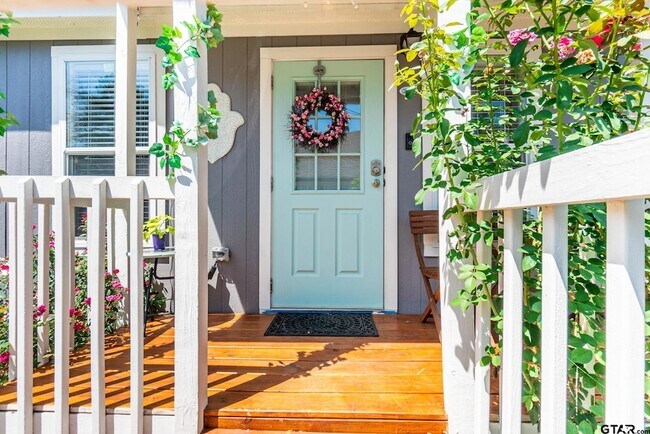 Foto del edificio - 10801 Harvest Wood Dr