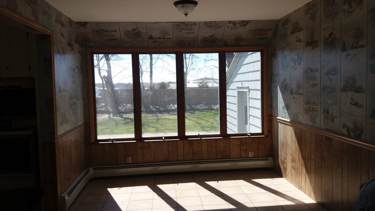 6 Charles Ave, Westerly, RI 02891 Apartment for Rent in Westerly, RI