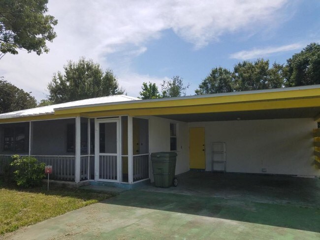 Building Photo - 630 47th Street