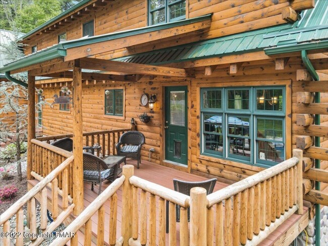 Building Photo - 899 Lower Swiftwater Rd