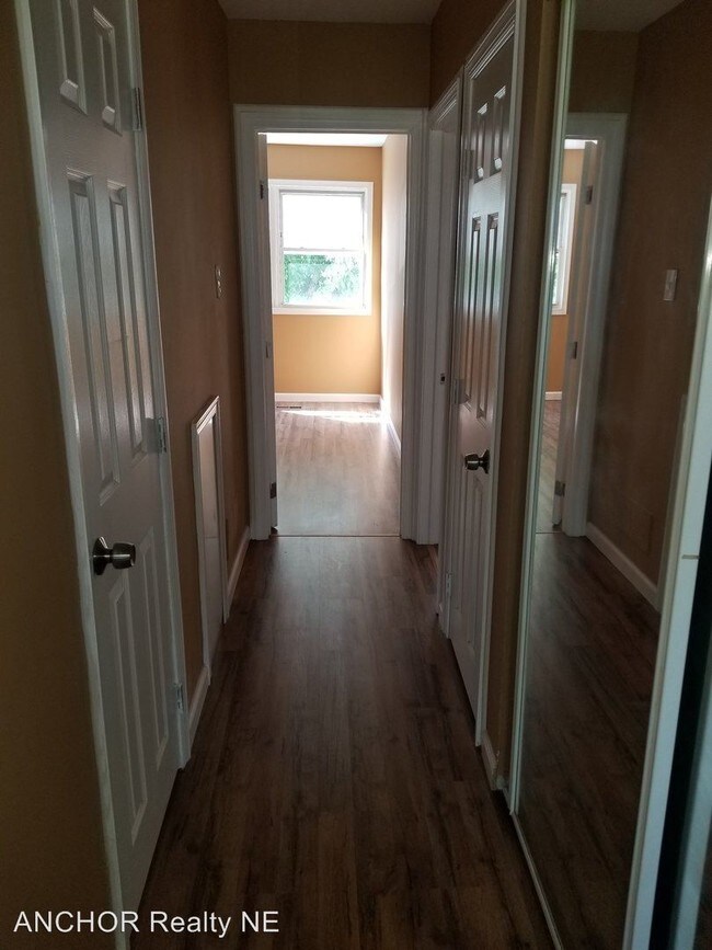 Foto del edificio - 8800 Cottage St