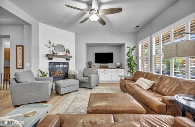 Foto del edificio - 1658 Bridgeview Ct