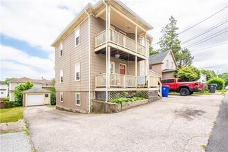 Building Photo - 25 Capron St