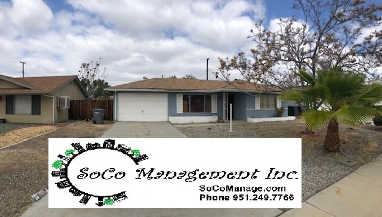 Primary Photo - 3 Bedroom / 2 Bathroom Home in Hemet