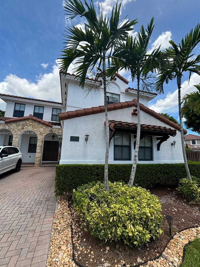 Foto del edificio - 9713 NW 8th Terrace