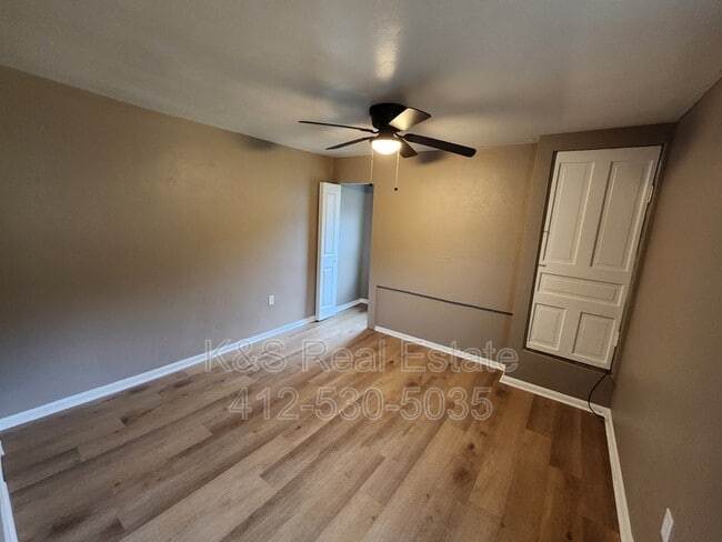 Building Photo - 433 28th St