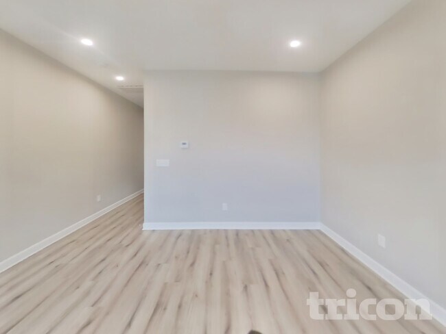 Foto del edificio - 2063 Neill Ln