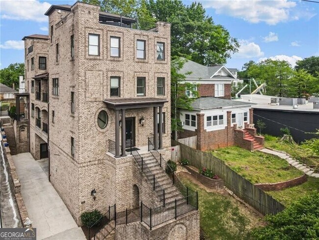 Building Photo - 629 Boulevard NE