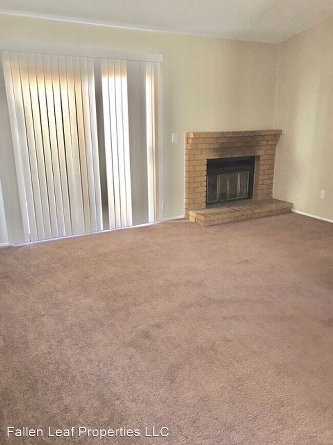 Building Photo - 2 br, 2 bath House - 902 Dover