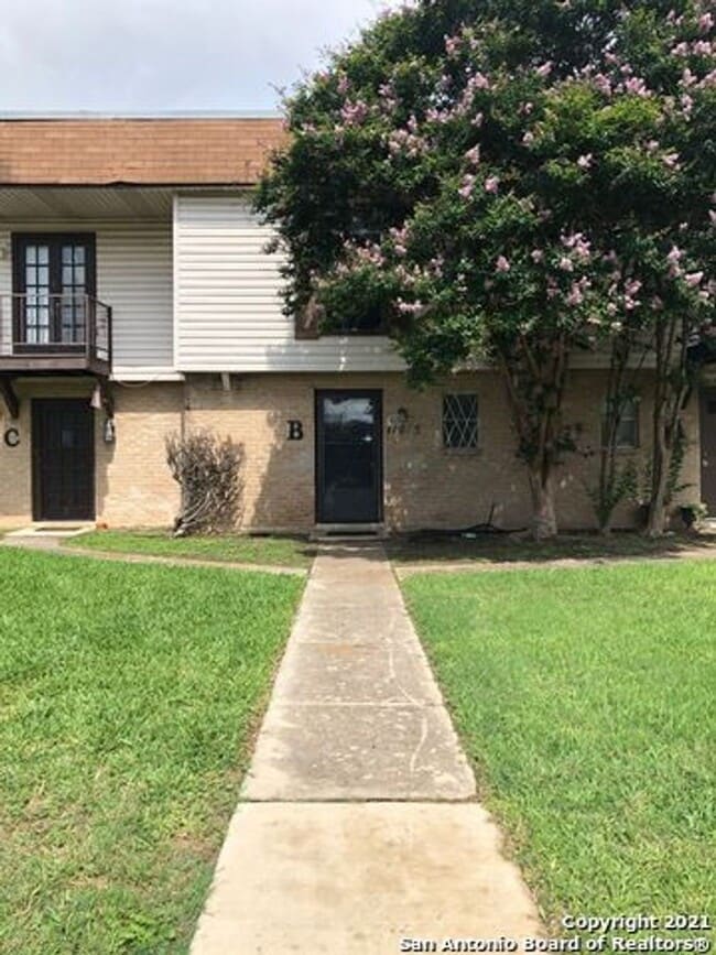 Building Photo - 11015 Mt Boracho Dr