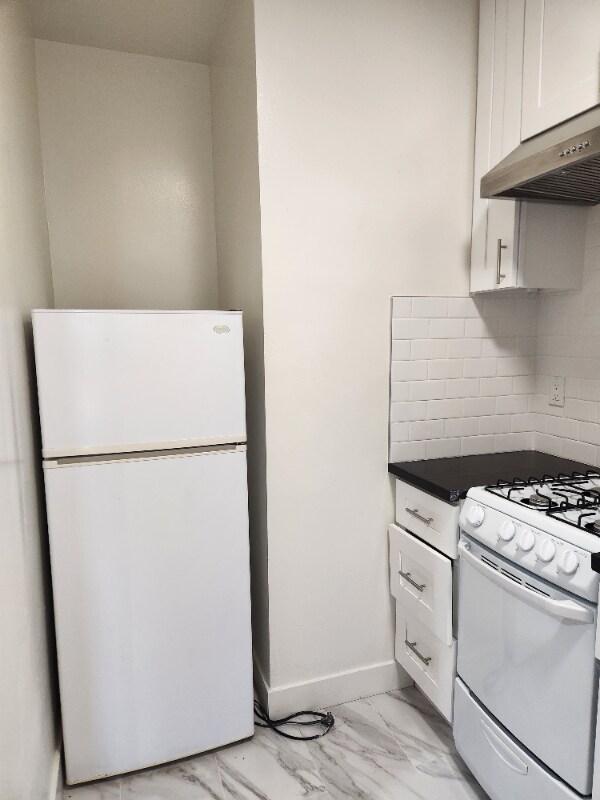 Foto del edificio - 1781 Orchid Ave