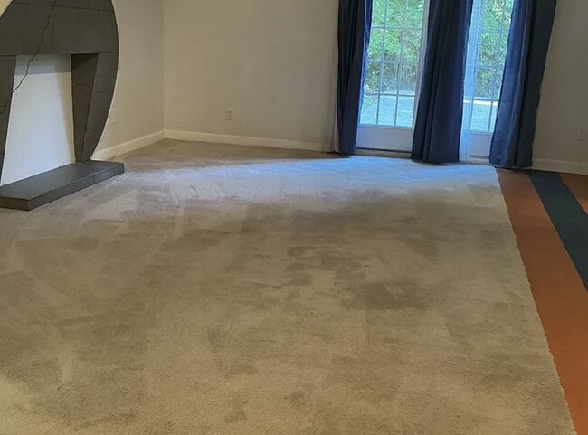 Building Photo - Spacious Contemporary Brentwood Home with Main-Level Primary Suite- Home Office/Remote Work Friendly