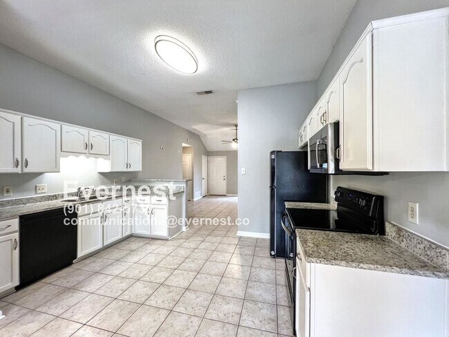 Foto del edificio - 4416 Elysian Dr