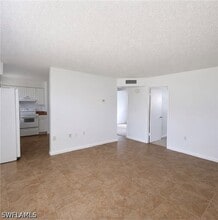 Building Photo - 3325 Arpt Rd S