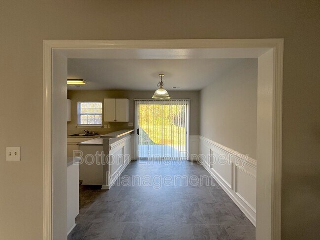 Foto del edificio - 5340 Beam Lake Dr