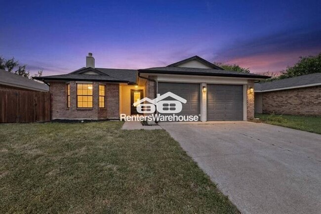 Building Photo - Completely Refreshed Home In Arlington