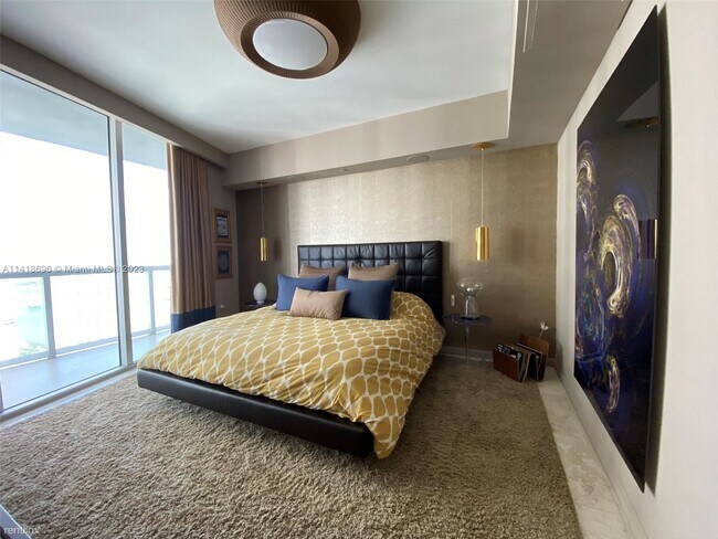 Foto del edificio - 1 br, 1 bath Condo - 495 Brickell Ave Apt ...