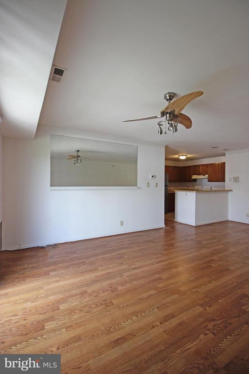 Building Photo - 102 Chesterfield Ln