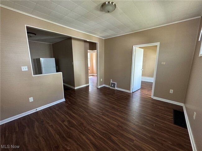Building Photo - 710 McKinley Ave