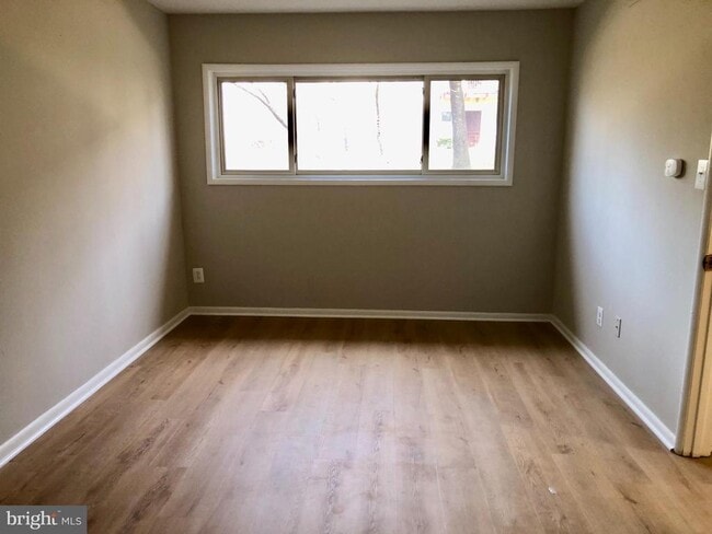 Building Photo - 4367A Americana Dr