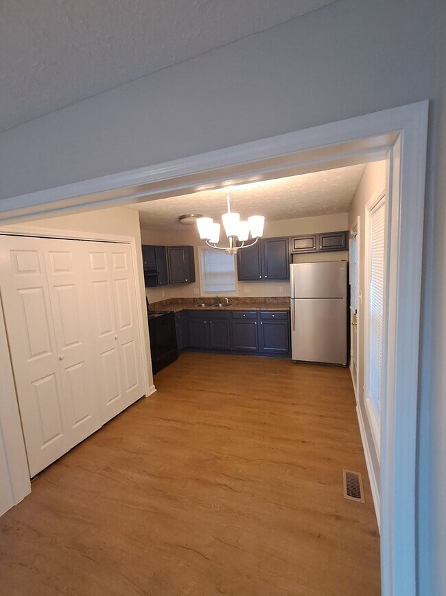 Foto del edificio - SECTION 8 APPROVED FOR A 2 BEDROOM VOUCHER