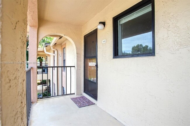 Building Photo - 9431 Boca Cove Cir