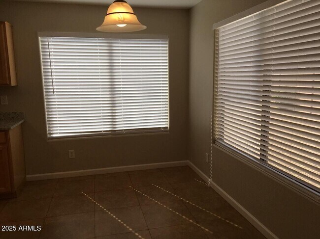 Foto del edificio - 2503 W White Feather Ln