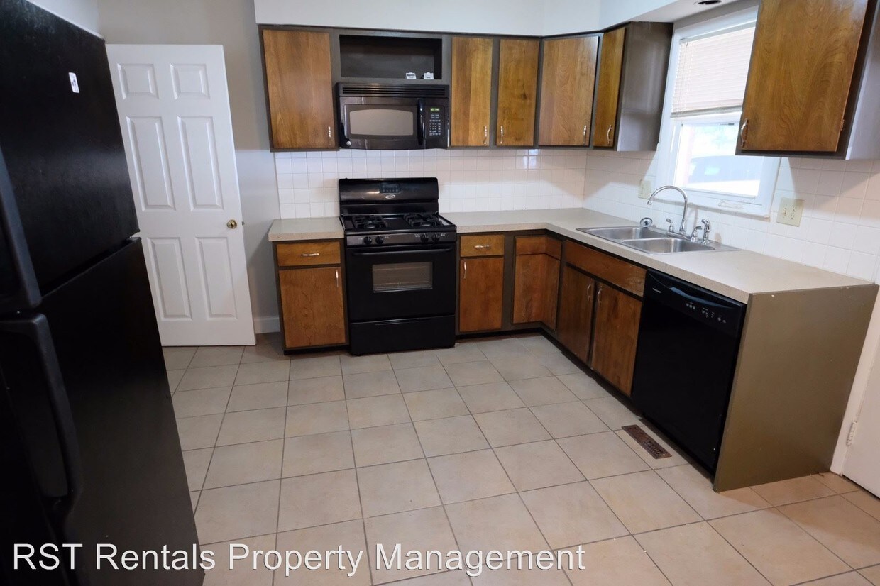 Foto principal - 209 Eisenhower Dr