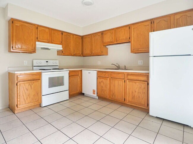 Foto del edificio - 3 Bed 2 Bath Corner Unit Townhome in Apple Valley