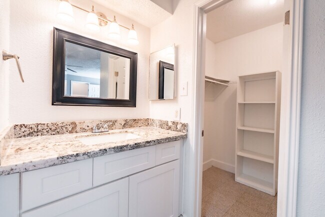 Foto del edificio - The Palms at Memorial Apartments