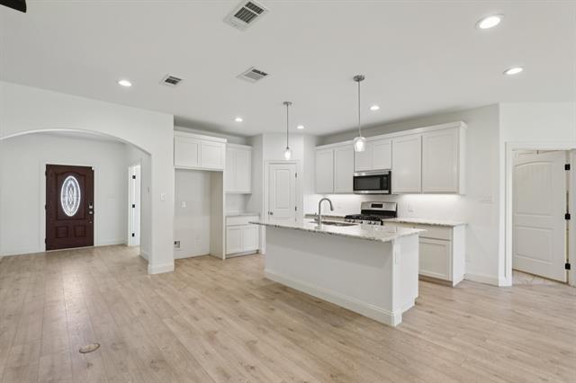 Foto del edificio - 1702 Kings Ln