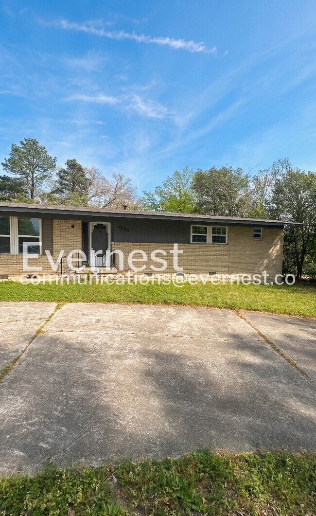Foto del edificio - 4806 Gum Springs Rd