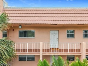 Building Photo - 150 Turtle Lake Ct