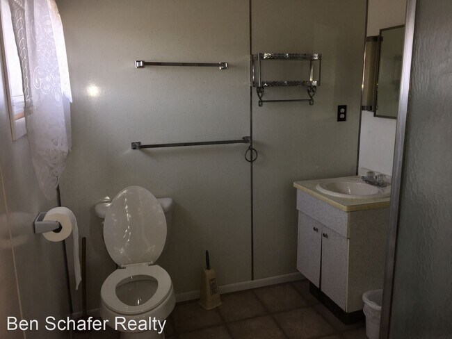 Building Photo - 4 br, 2 bath House - 53764 Spencer Rd.