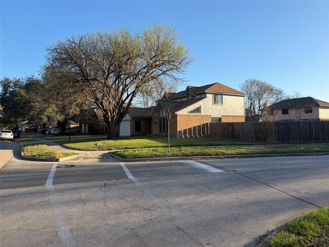 Building Photo - 12230 Kleinmeadow Dr