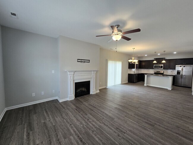 Building Photo - 171 Ledgebrook Ln