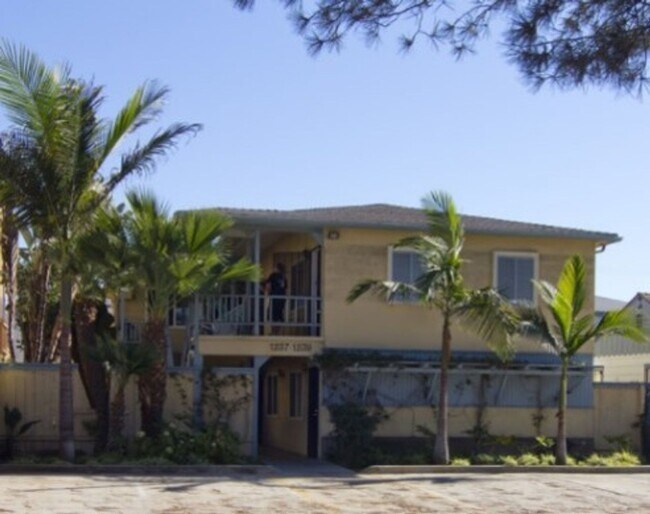 Foto del edificio - 50% OFF FIRST MONTH! Studio in Pacific Beach Apartment Community