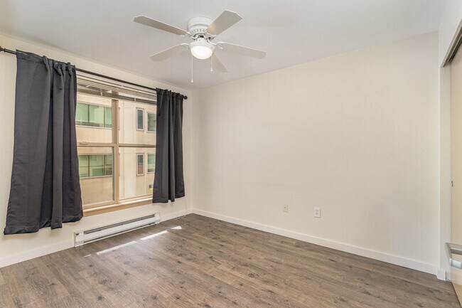 Foto del edificio - 1323 Boren Ave