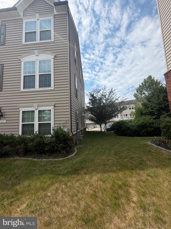Building Photo - 9449 Virginia Jane Way
