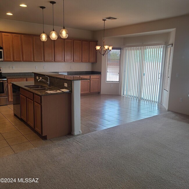 Foto del edificio - 7448 E Sycamore Park Blvd