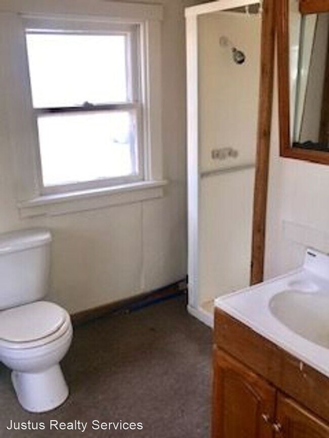 Building Photo - 1 br, 1 bath House - 228 N Spencer