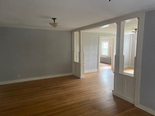 Building Photo - 934 Storrs Rd