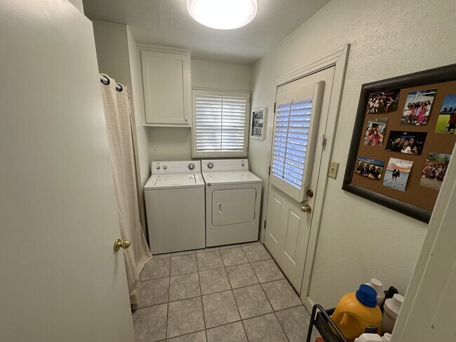 Foto del edificio - 3313 22nd St