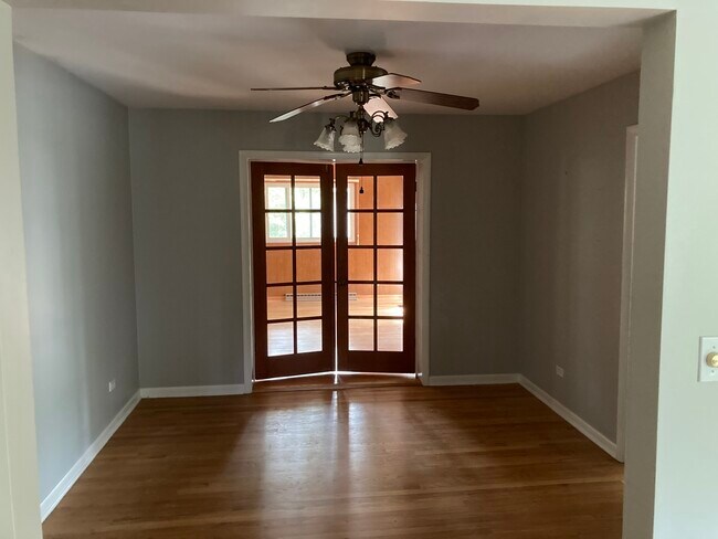 Foto del edificio - 755 Greenview Pl