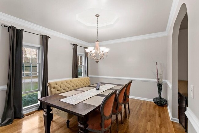 Building Photo - 541 Battleview Dr