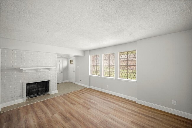 Building Photo - 10416 Hammerly Blvd